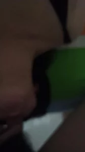 27岁研究生母狗，深喉舒服吧